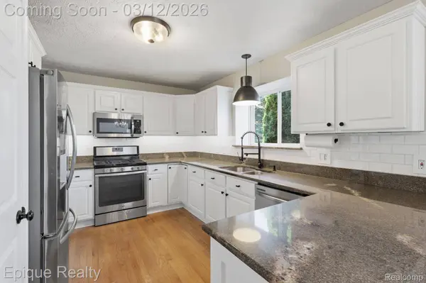 2234 Ridgewood DR, Marion Township, MI 48843