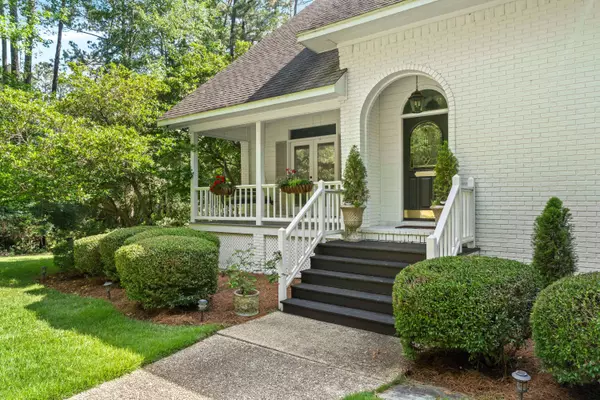 16 Canebrake Blvd., Hattiesburg, MS 39402