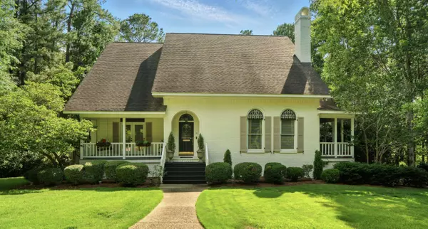 16 Canebrake Blvd., Hattiesburg, MS 39402