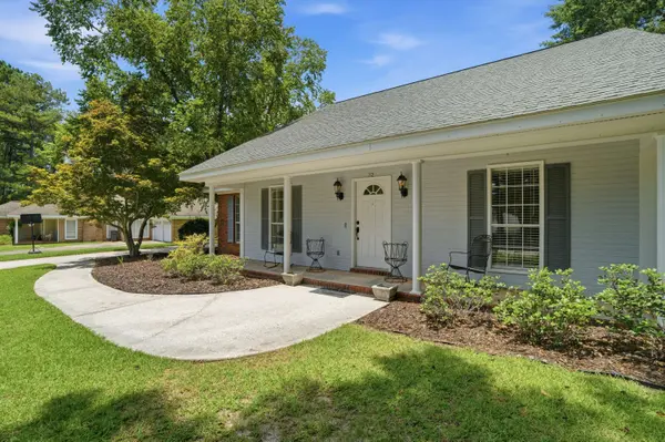 32 Franklin Pl, Hattiesburg, MS 39402