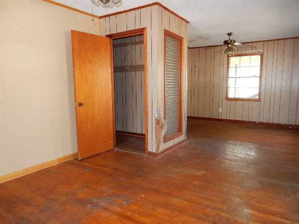 608 E 11th St., Laurel, MS 39440