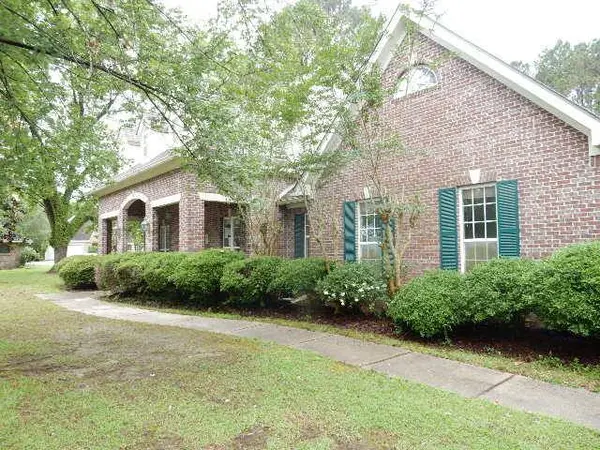 8 Auburn Ln., Hattiesburg, MS 39401