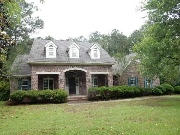 8 Auburn Ln., Hattiesburg, MS 39401