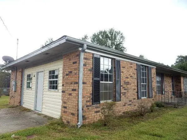 908 Linda Dr., Hattiesburg, MS 39401