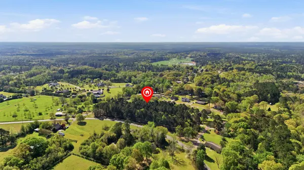 3074 Oak Grove Rd., Hattiesburg, MS 39402