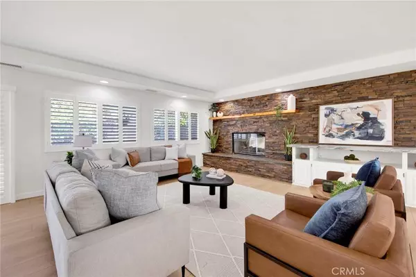 5025 E Los Coyotes Diagonal, Long Beach, CA 90815