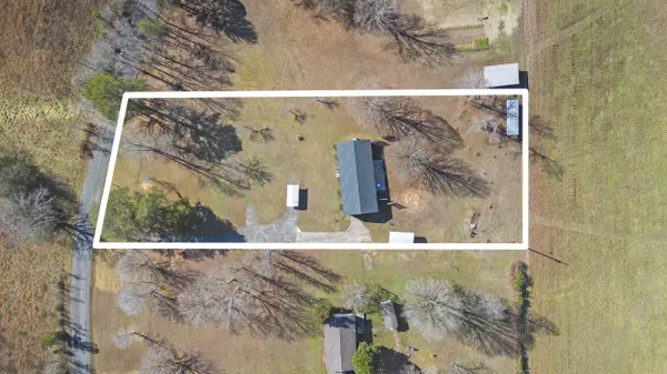 421 George Bates RD, Benton, TN 37307