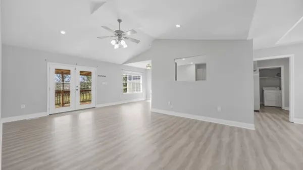 242 Mulberry LN NE, Cleveland, TN 37312