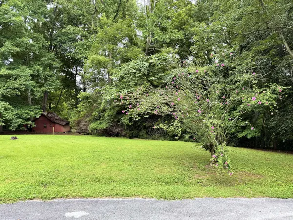 192 Lookout Tower RD NW, Charleston, TN 37310