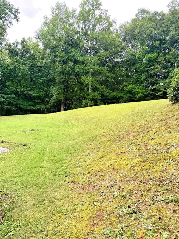 192 Lookout Tower RD NW, Charleston, TN 37310