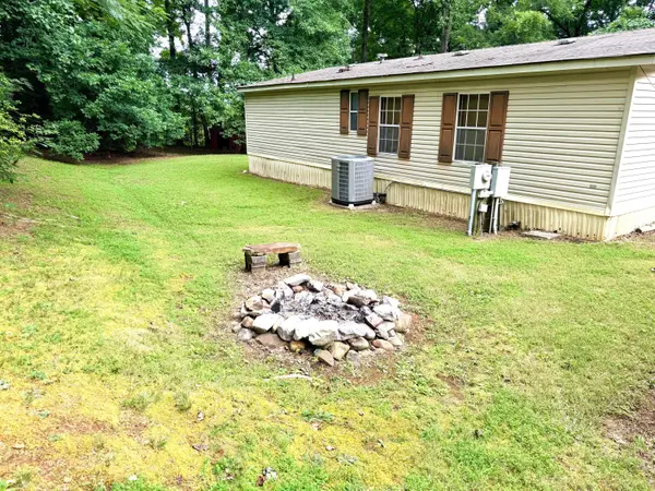 192 Lookout Tower RD NW, Charleston, TN 37310