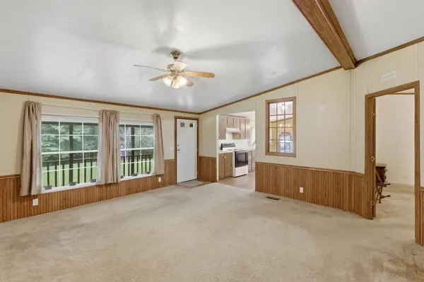 192 Lookout Tower RD, Charleston, TN 37310