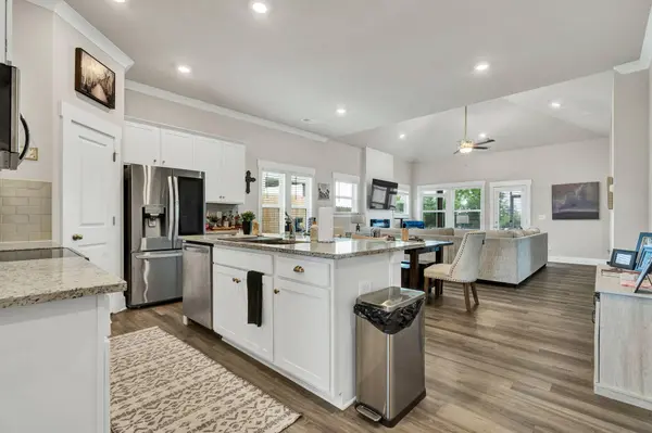 7593 Snow Line LN, Ooltewah, TN 37363