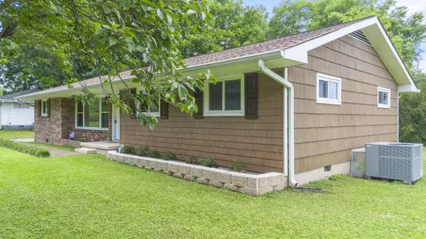 1331 Phils DR, Chattanooga, TN 37421