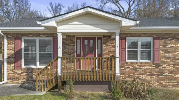 7425 Igou Gap RD, Chattanooga, TN 37421