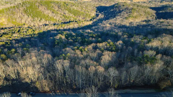 8820 Balata DR, Ooltewah, TN 37363