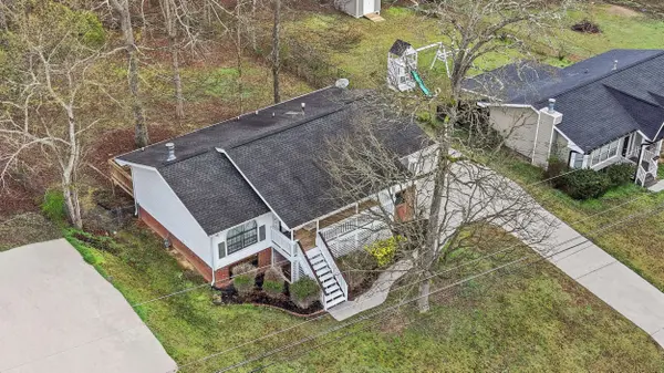 8231 Troubadour WAY, Ooltewah, TN 37363