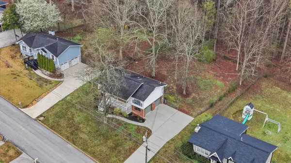 8231 Troubadour WAY, Ooltewah, TN 37363