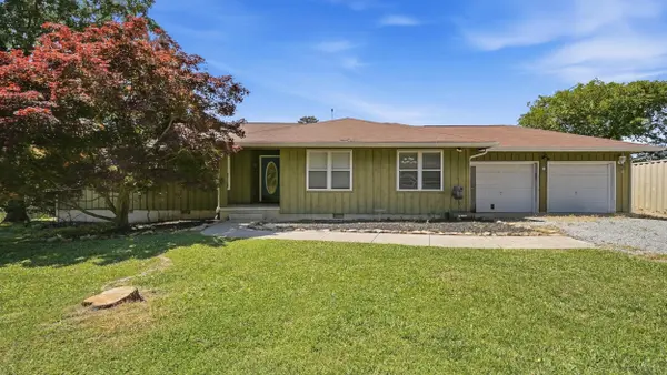 936 Cowboy Sams DR, Trenton, GA 30752