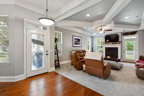1809 Jackson Square DR, Hixson, TN 37343