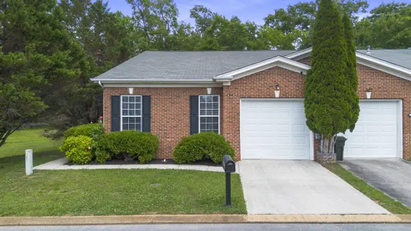 1809 Jackson Square DR, Hixson, TN 37343
