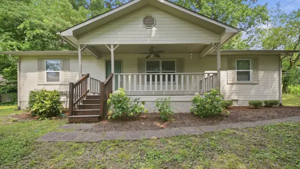 1700 Ashmore AVE, Chattanooga, TN 37415