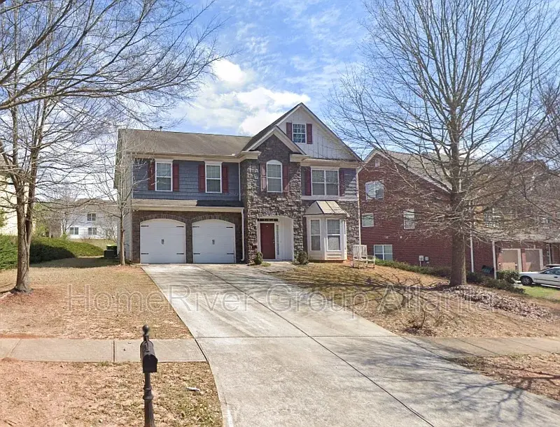 2421 McIntosh Dr, Locust Grove, GA 30248-7412