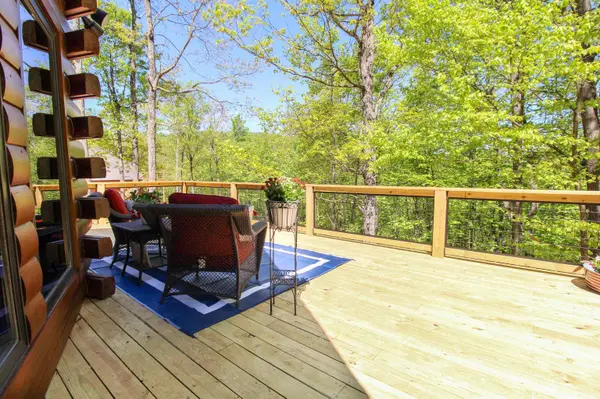 910 LOVE RD, Lyndhurst, VA 22952