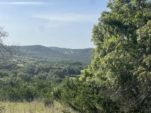 118 Coleman Spgs, Boerne, TX 78006-2183