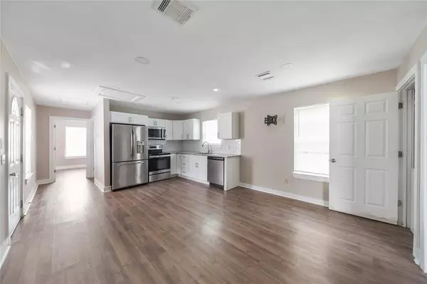 3820 Lila ST, Houston, TX 77026