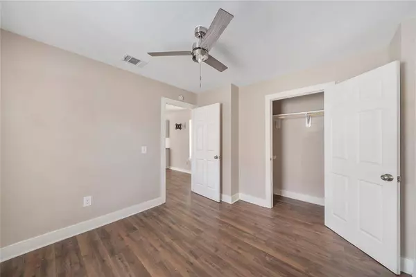 3820 Lila ST, Houston, TX 77026