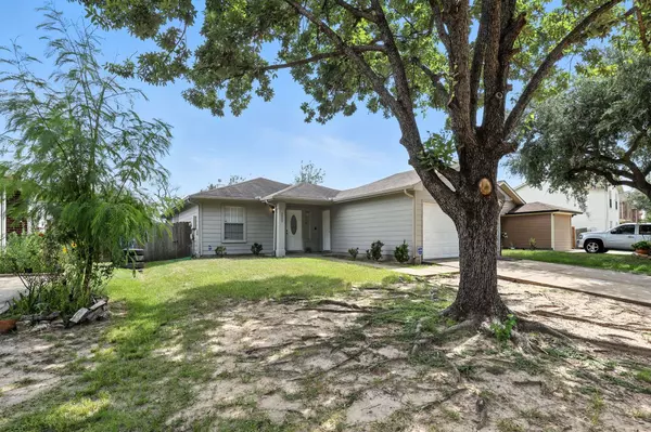 2203 Chalet RD, Houston, TX 77038