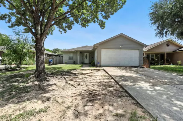 2203 Chalet RD, Houston, TX 77038