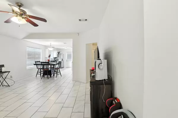 2203 Chalet RD, Houston, TX 77038