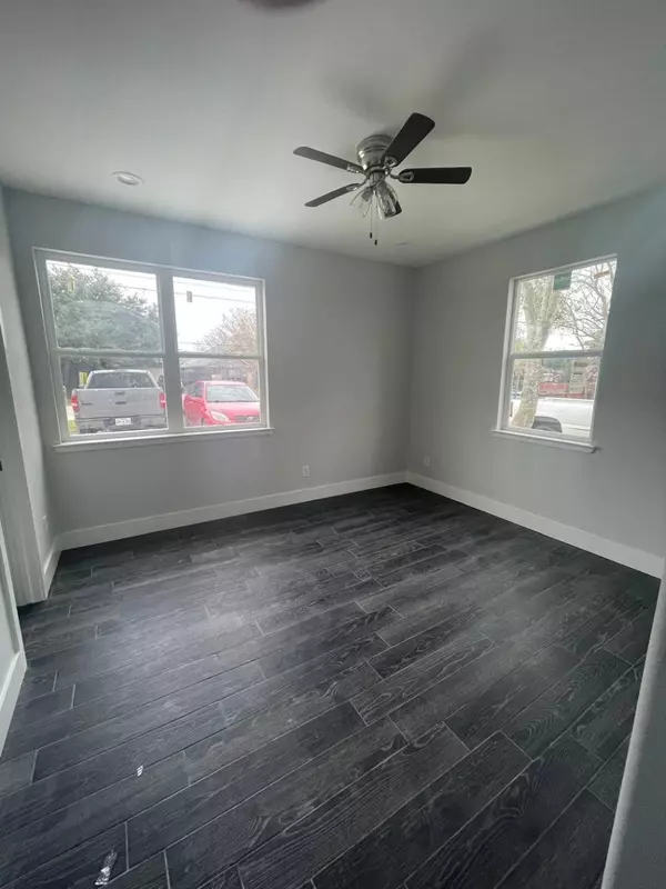 11328 Palmsprings DR, Houston, TX 77034