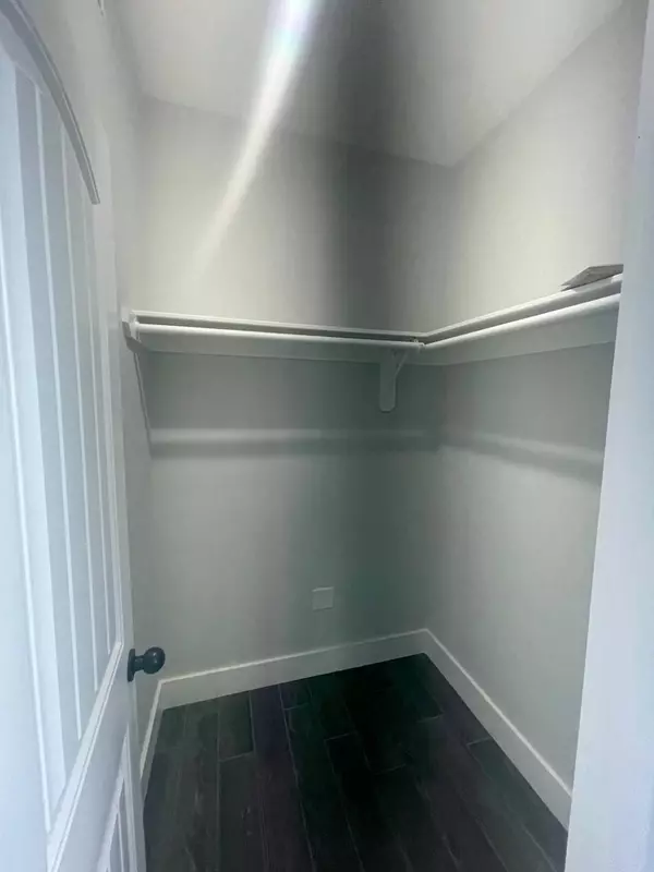 11328 Palmsprings DR, Houston, TX 77034