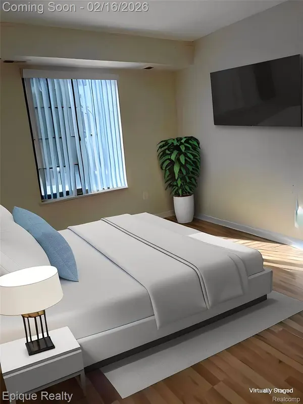 6960 Foxthorn DR, Canton, MI 48187