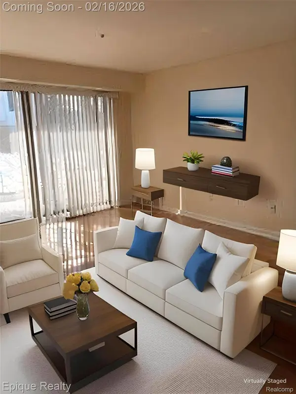 6960 Foxthorn DR, Canton, MI 48187