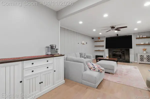 42486 Saltz RD, Canton Charter Township, MI 48187