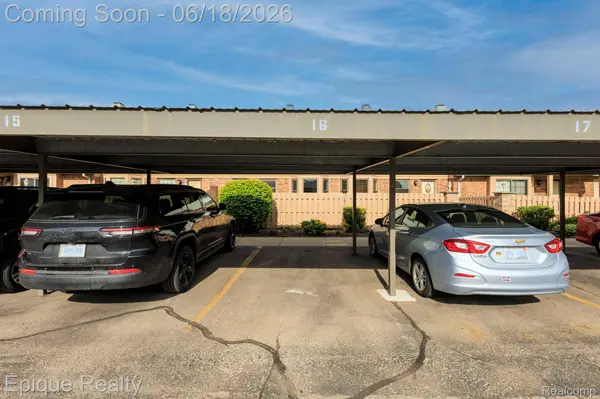 1831 N Arbor Way DR, Canton Charter Township, MI 48188