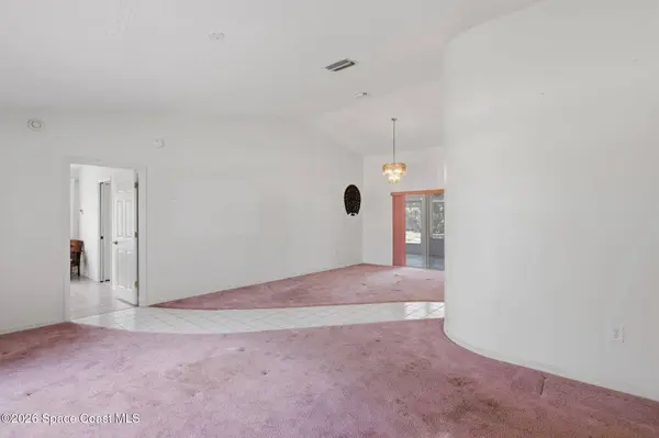 400 Vin Rose CIR SE, Palm Bay, FL 32909