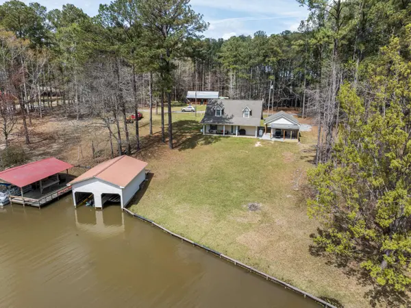 8 County Road 16388, Pachuta, MS 39347