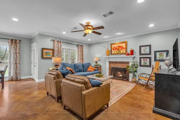 64 County Rd 188, Louin, MS 39338