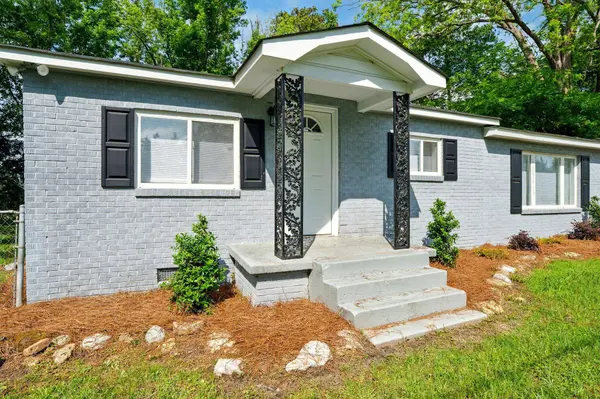 319 N Jackson Ave., Quitman, MS 39355