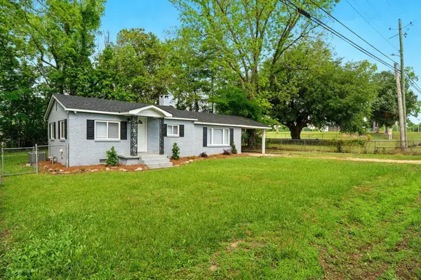 319 N Jackson Ave., Quitman, MS 39355