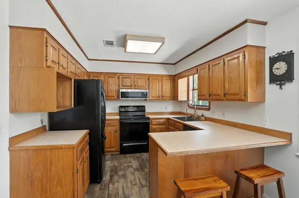 46 Co Rd 184, Louin, MS 39338