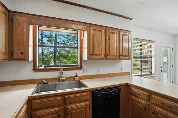 46 Co Rd 184, Louin, MS 39338