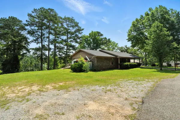 46 Co Rd 184, Louin, MS 39338