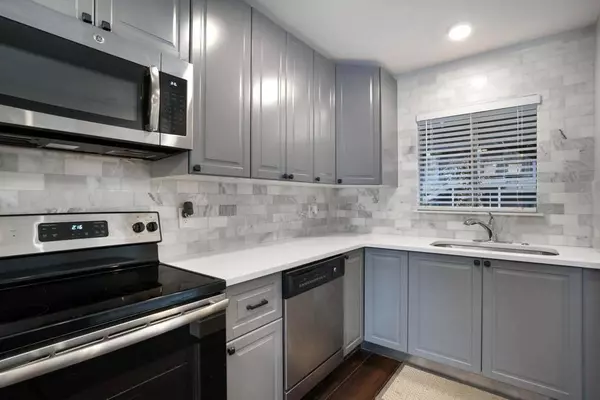 909 Reinli ST #144, Austin, TX 78751