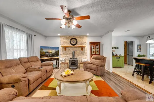 4512 Fm 114, Avery, TX 75554